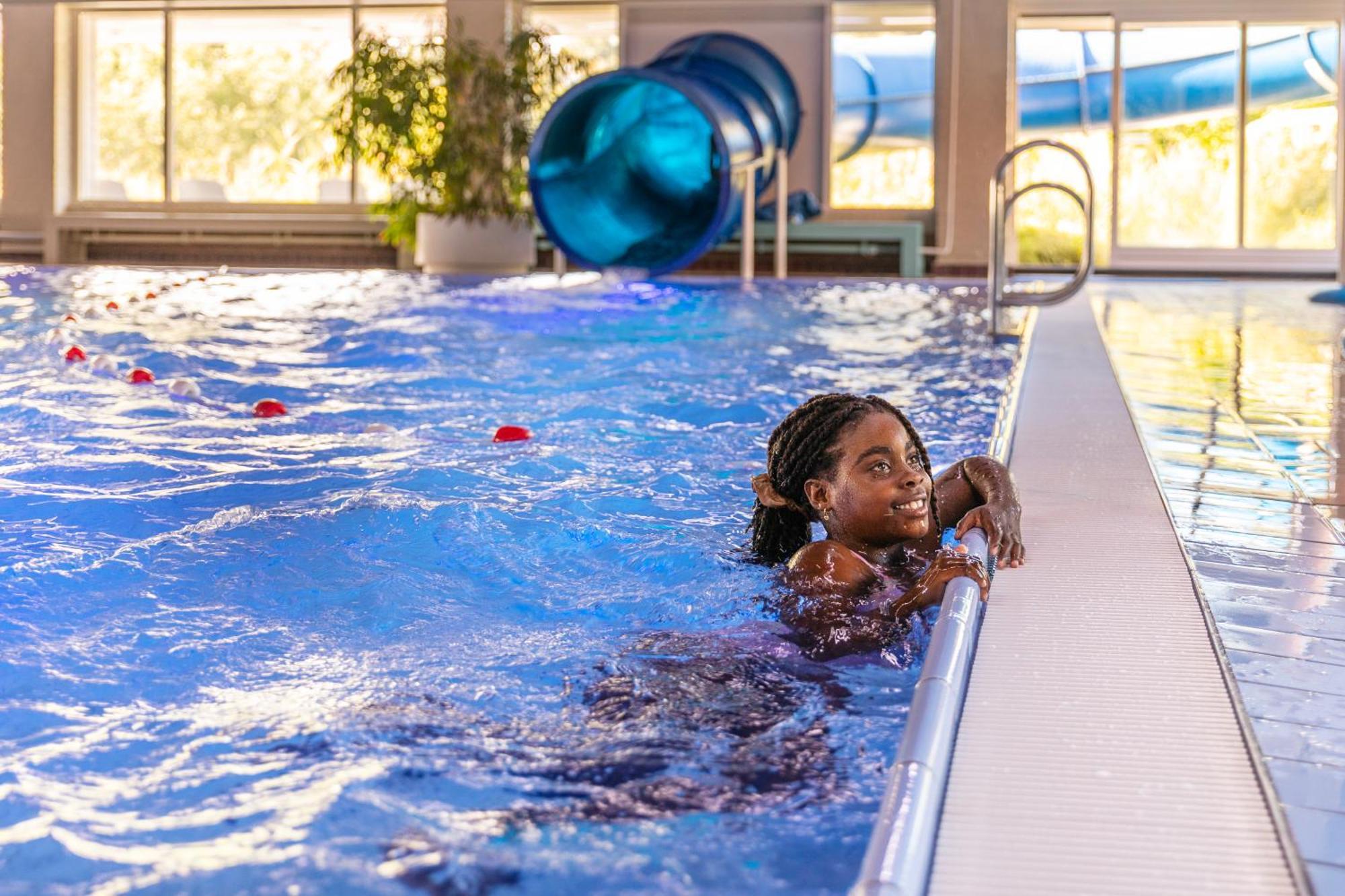 Summio Parc Aquadelta Hotel Броунисе Екстериор снимка